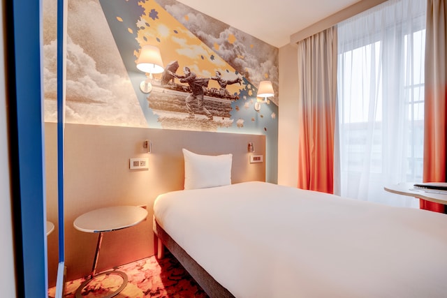 Manchester Portland By Sunday