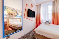 Manchester Portland By Sunday