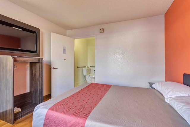 1 Full Bed | Mob Acc RI Shwr Nsmk Micfridge