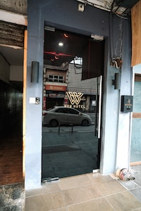 Palette Georgetown Formerly WoW Hotel