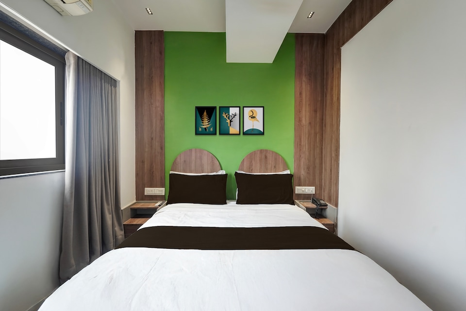 Hotel O The Faam, Limda Chowk Rajkot, Rajkot