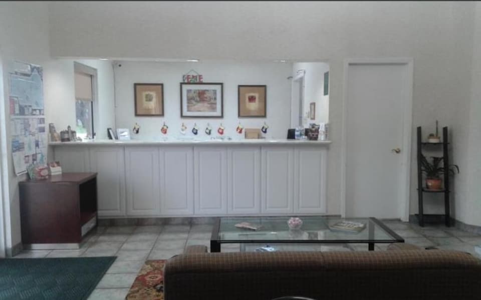 Hotel O Executive Inn & Suites Cuero Hwy 87, Cuero, TX, Cuero, TX