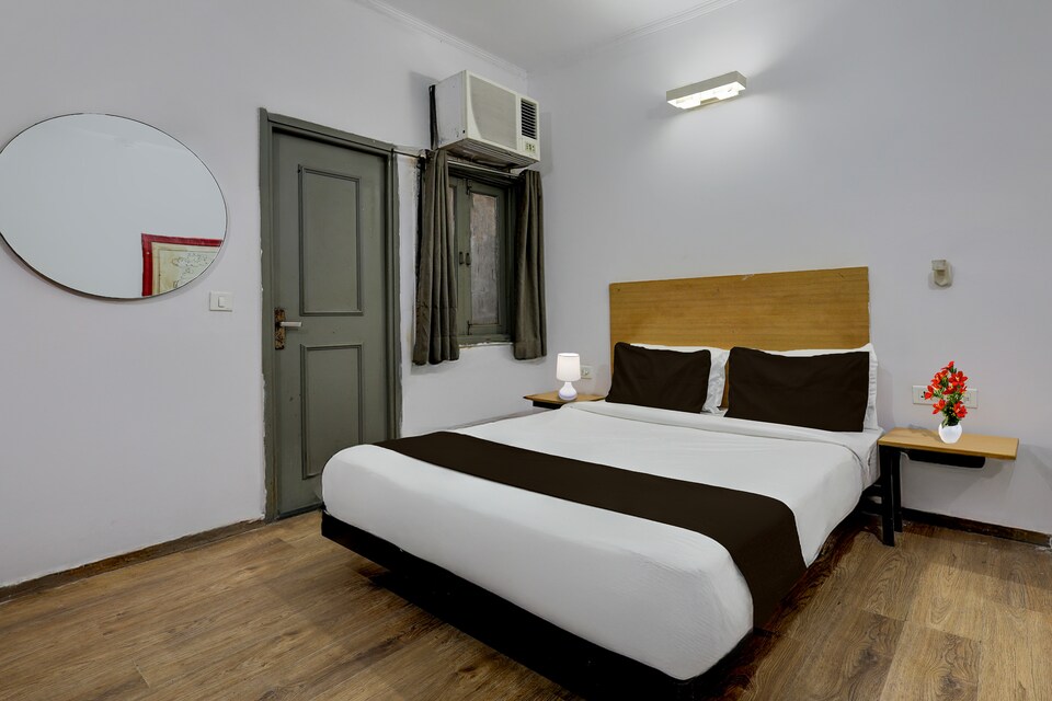 Collection O Singha Crossway Formerly Hotel Star Key, Old Gurgaon, Gurgaon