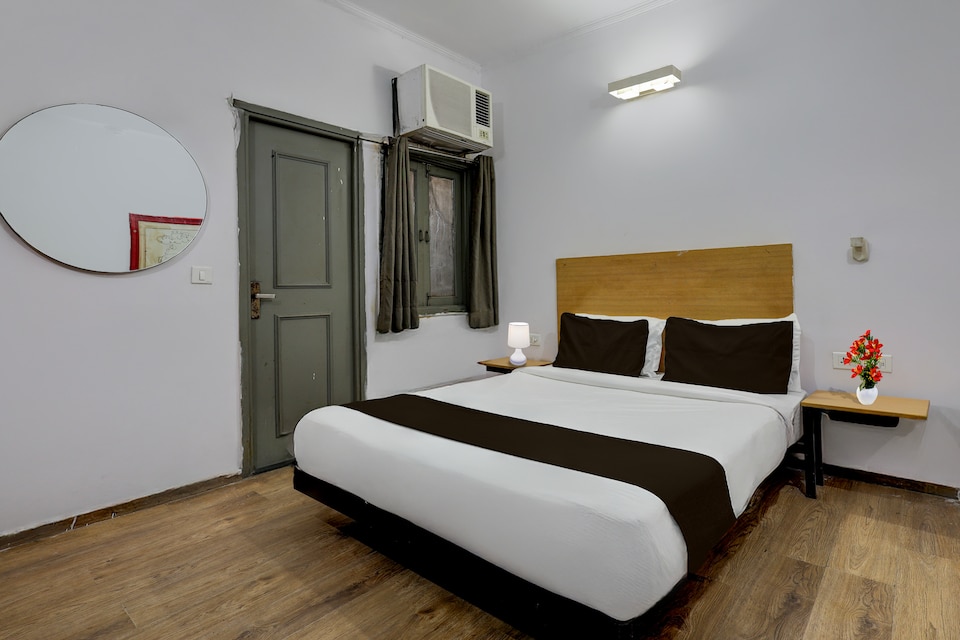 Collection O Singha Crossway Formerly Hotel Star Key, Old Gurgaon, Gurgaon