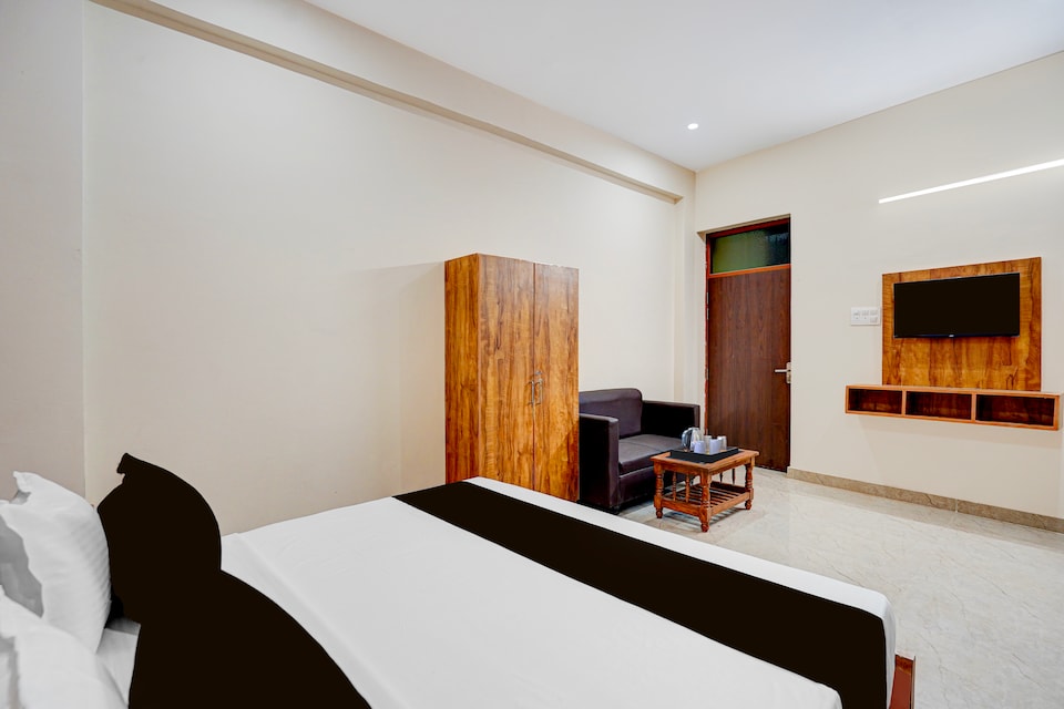 Townhouse IIM Lucknow Formerly Lexa Grand, Vikas Nagar Lucknow, Lucknow