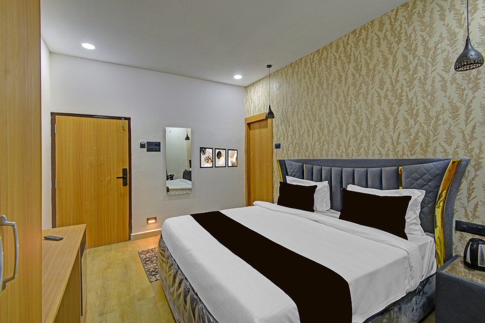 Townhouse OAK Banjara Hills Hyderabad, Banjara Hills, Hyderabad