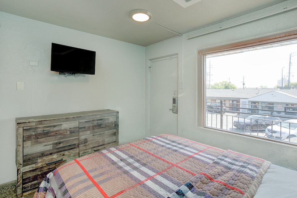 Hotel O Miami Inn & Suites Chicago Midway Airport, C60415, Chicago