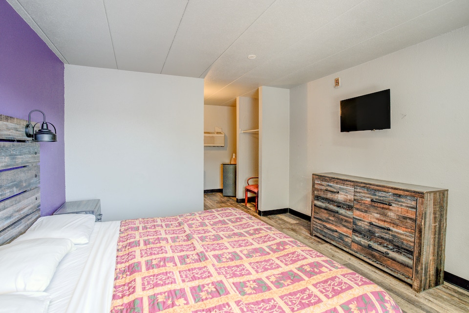 Hotel O Miami Inn & Suites Chicago Midway Airport, C60415, Chicago