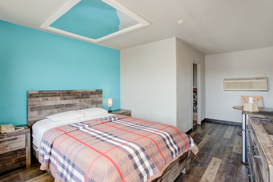 Hotel O Miami Inn & Suites Chicago Midway Airport, C60415, Chicago