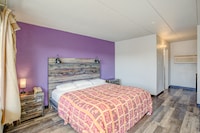 Hotel O Miami Inn & Suites Chicago Midway Airport