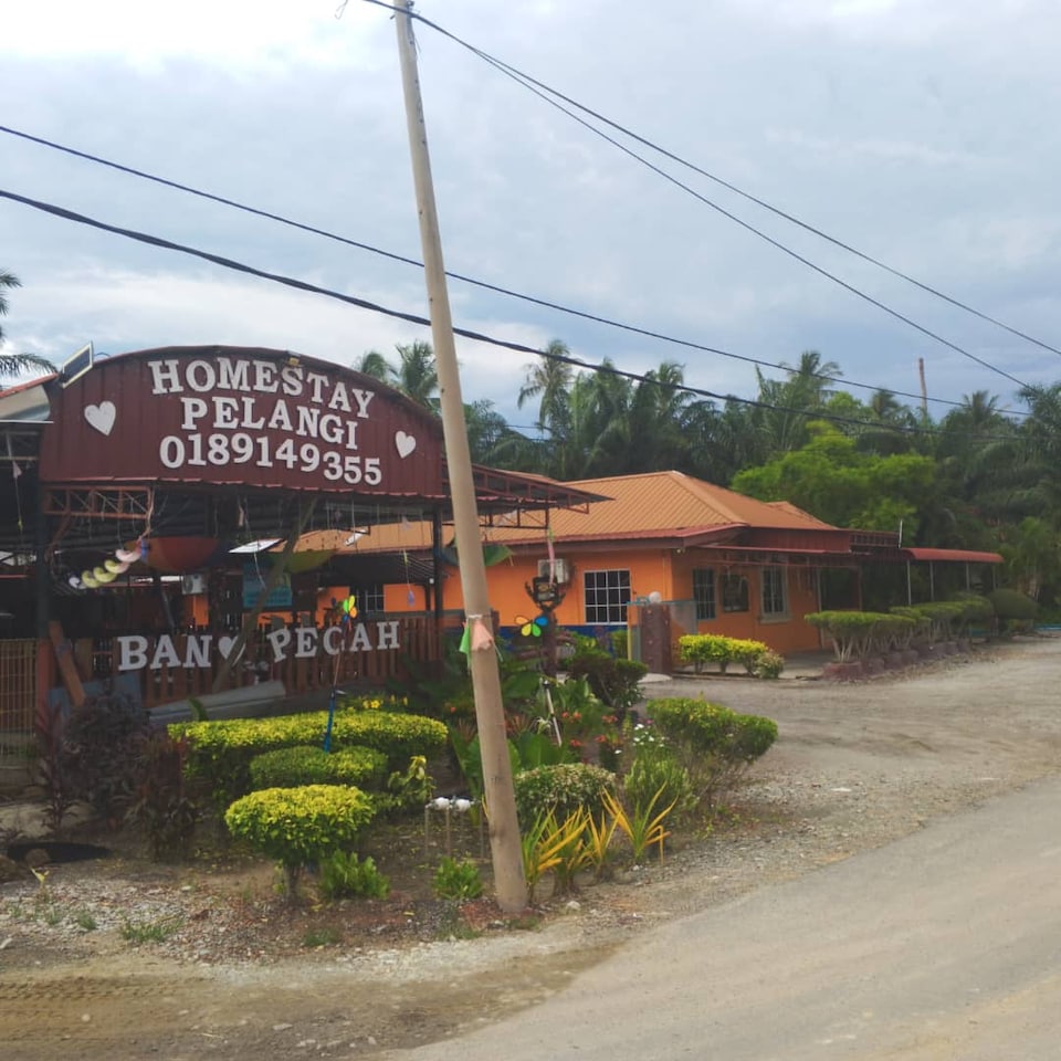 Capital O 91206 Homestay Pelangi Ban Pecah. (muslim Only) , Parit Buntar, Kerian