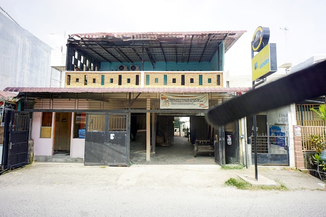 OYO 94768 Al-hamra Guest House