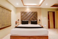 Super Townhouse Oak Amity University Patna Formerly The Golden Crown