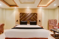 Super Townhouse Oak Amity University Patna Formerly The Golden Crown