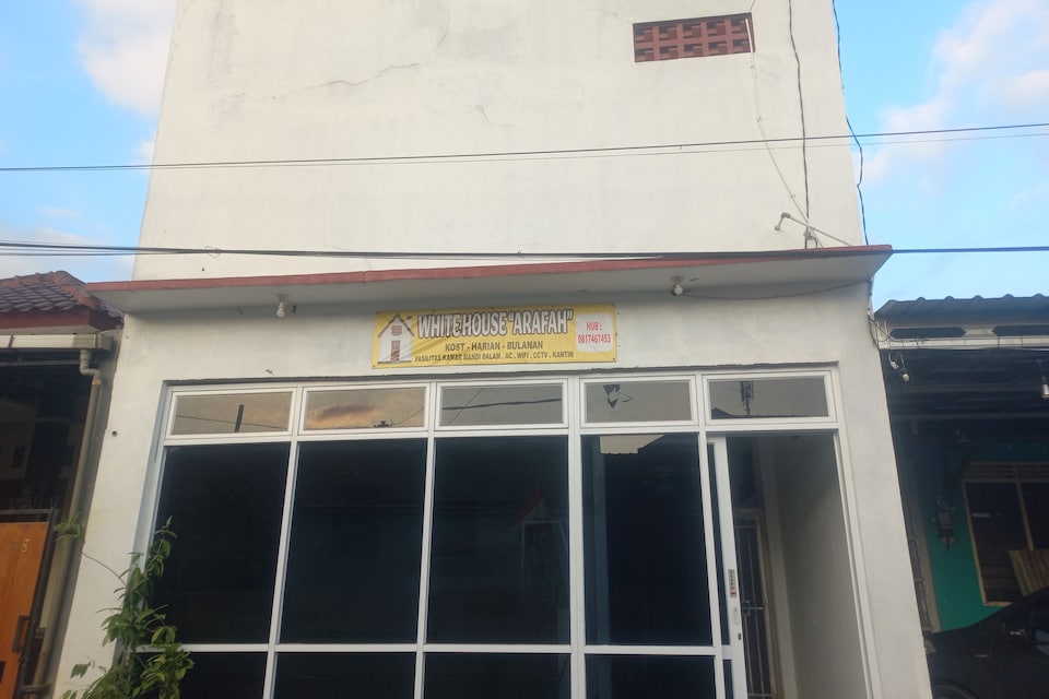OYO 94771 White House Arafah Syariah, Purwokerto, Purwokerto