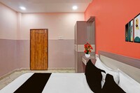 Collection O Narsampet Crossway Telangana Formerly Hotel Silver Moon