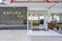 OYO 94772 Gapura Hotel