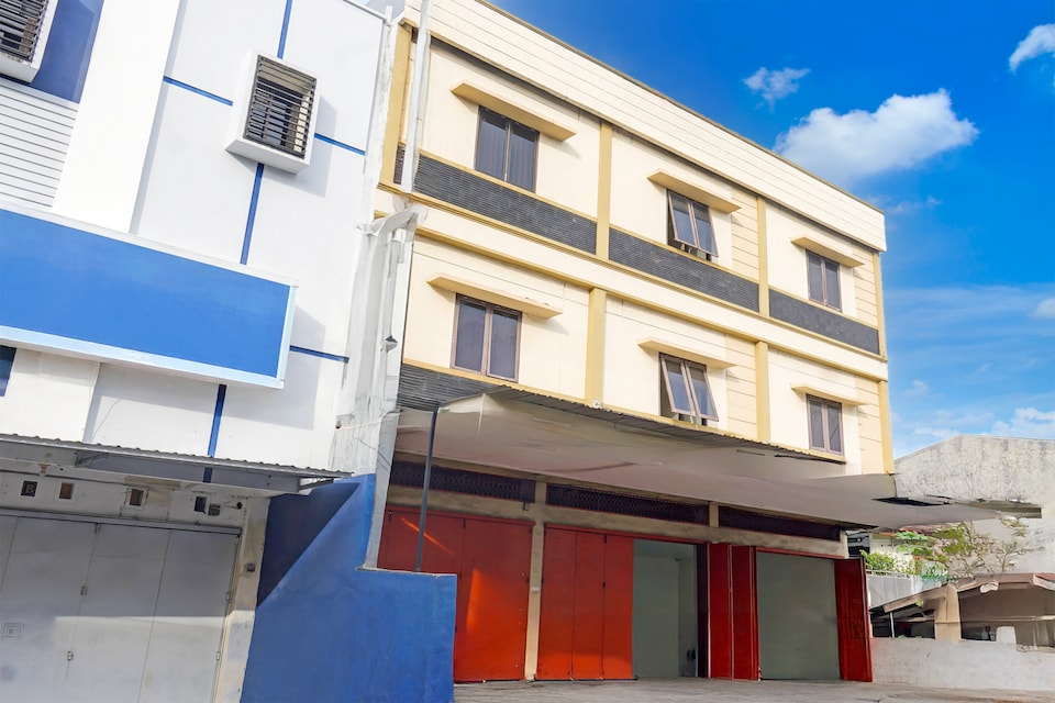 OYO 94774 Mulia House, Panakukkang, Makassar