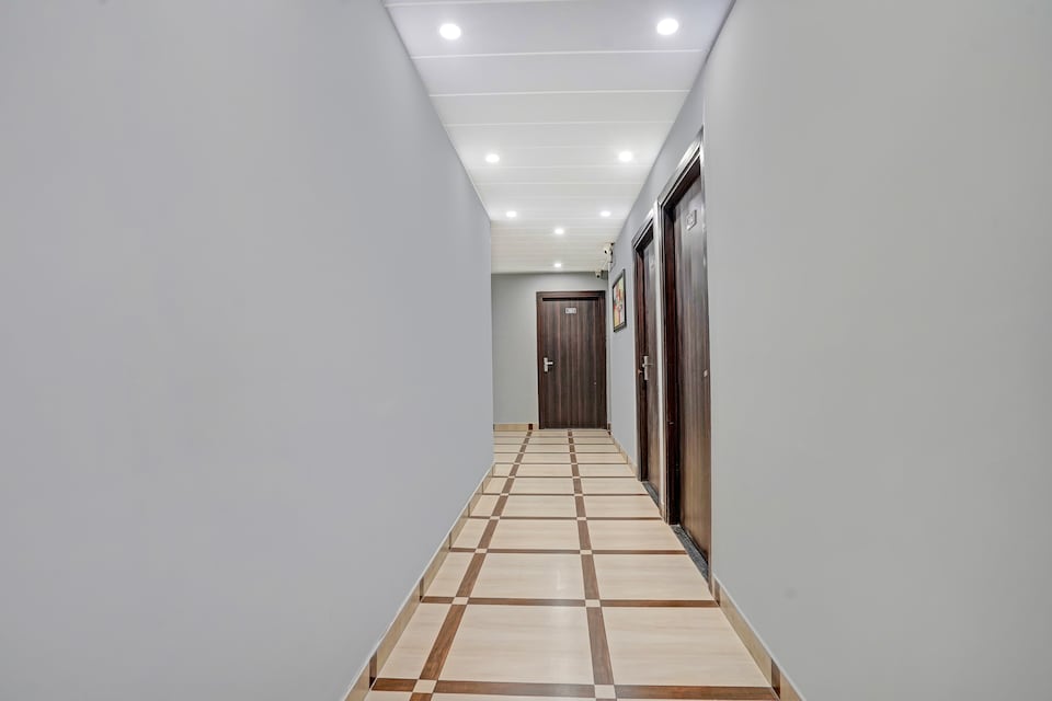 OYO 839244 Townhouse Basai Road, Old Gurgaon, Gurgaon
