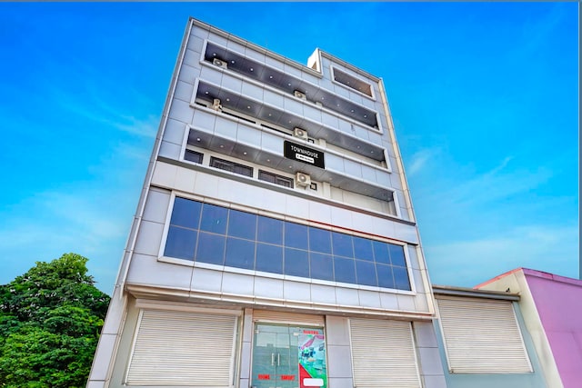 Townhouse Sector 9 Gurgaon