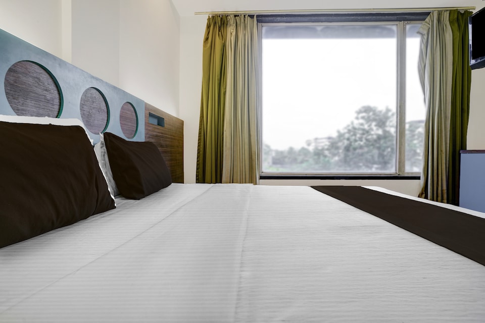 Super Collection O Lodha Experia Mall Dombiwali Formerly RR Suites, Mumbai- Kalyan-Bhiwandi- Badalapur, मुंबई