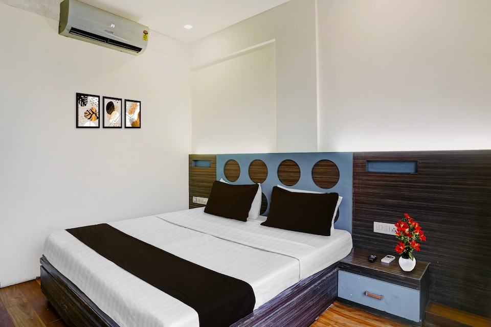 Super Collection O Lodha Experia Mall Dombiwali Formerly RR Suites, Mumbai- Kalyan-Bhiwandi- Badalapur, मुंबई