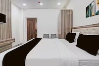 Collection O Lodha Experia Mall Dombiwali Formerly RR Suites