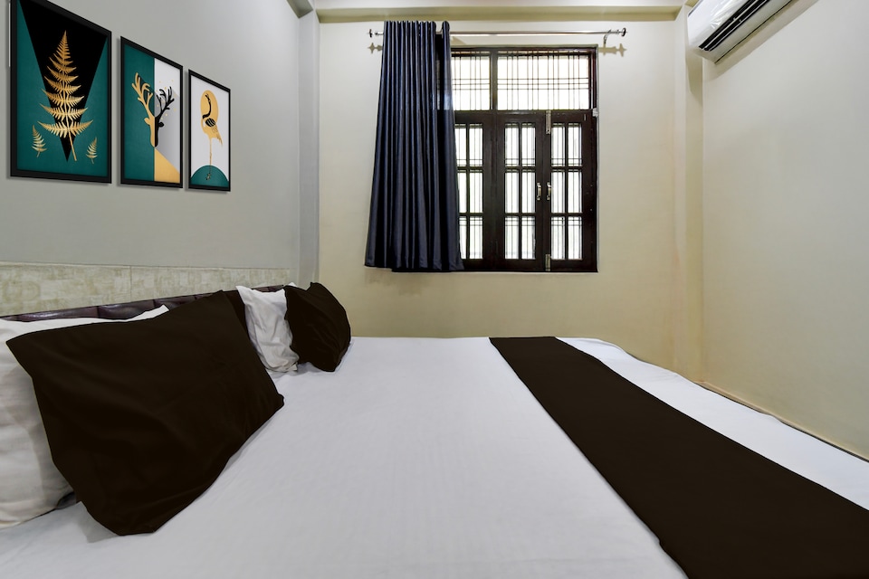 Hotel O Royal Inn Hotel And Banquet , Vikas Nagar Lucknow, Lucknow