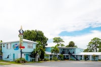 Siesta Motor Inn By Townhouse Kennedy Space Center Titusville I 95