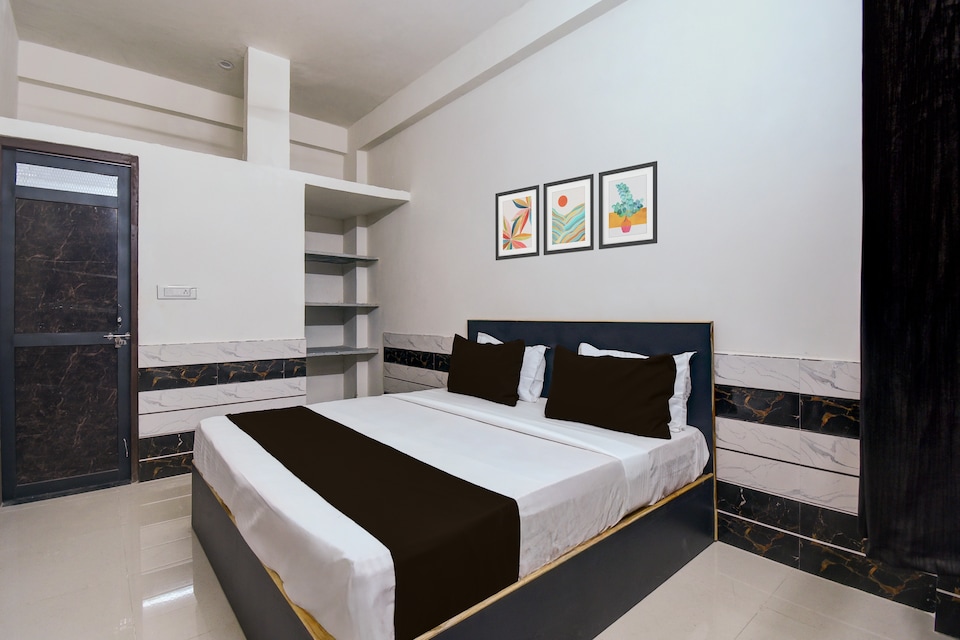 Hotel O Royal palace FAGI mod bus stand chaksu tonk road, Amer, Jaipur