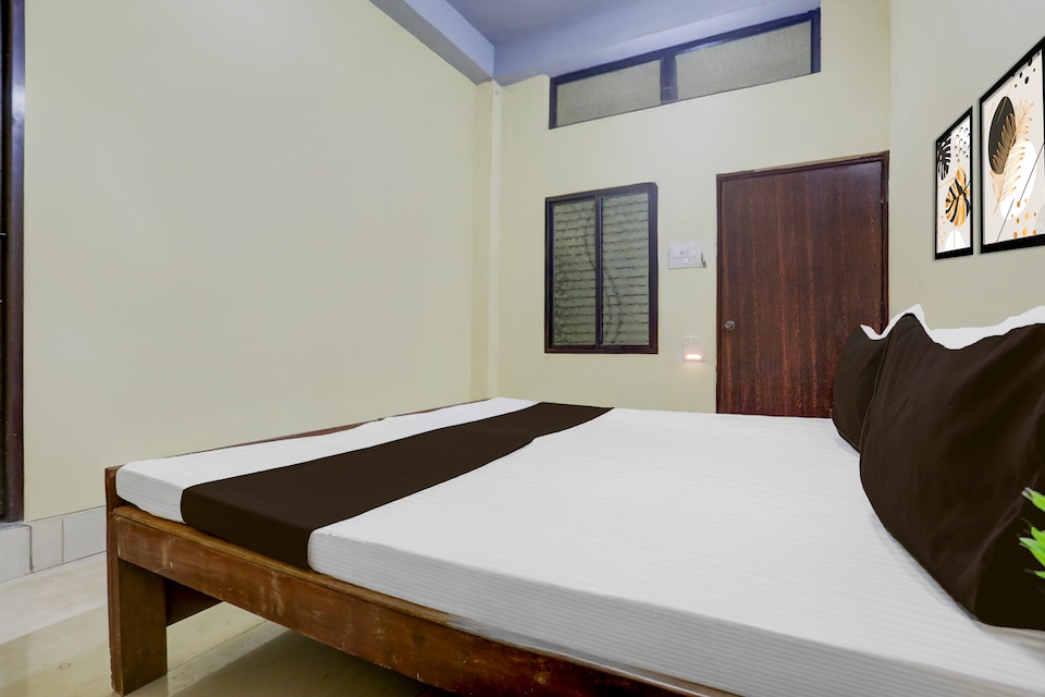 SPOT ON Hotel Sun City, Railway Station Allahabad, Prayagraj