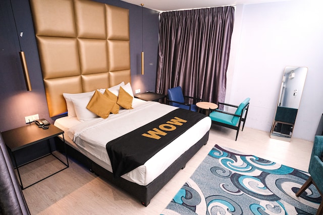 Dancenter Georgetown Formerly WoW Hotel