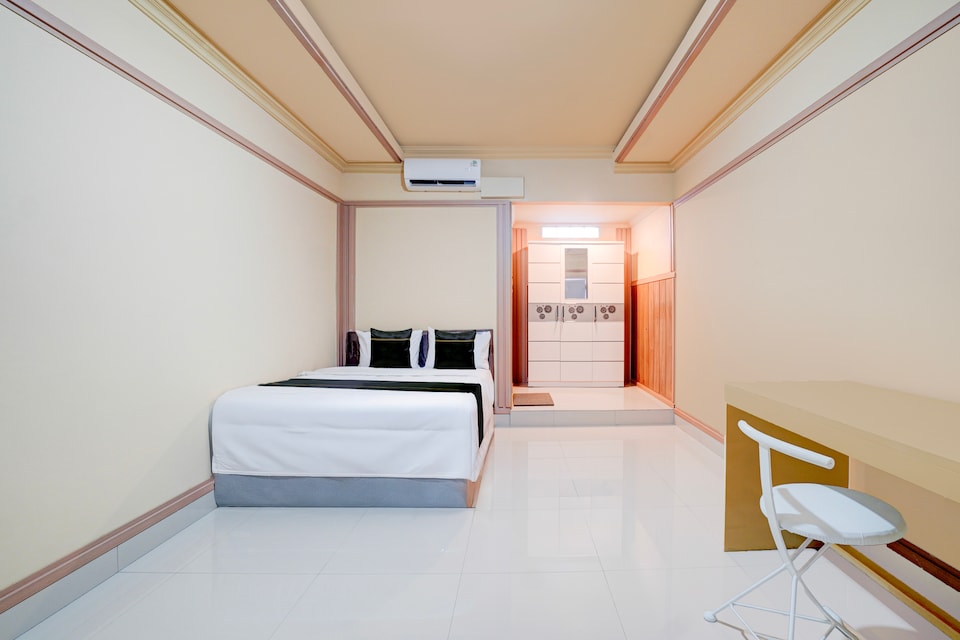 OYO 94778 Seven Residence, Bekasi Kota, Bekasi