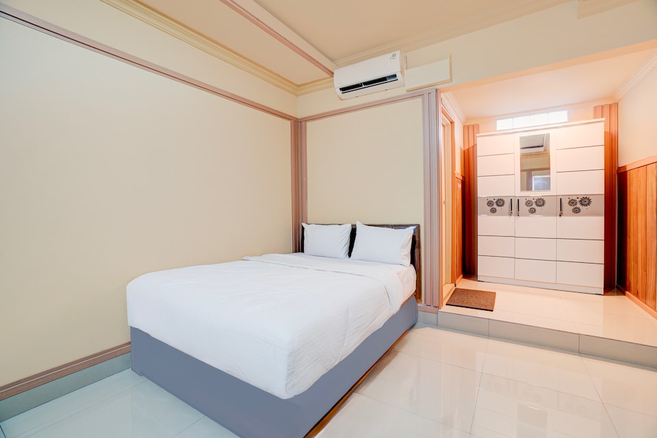 OYO 94778 Seven Residence, Bekasi Kota, Bekasi