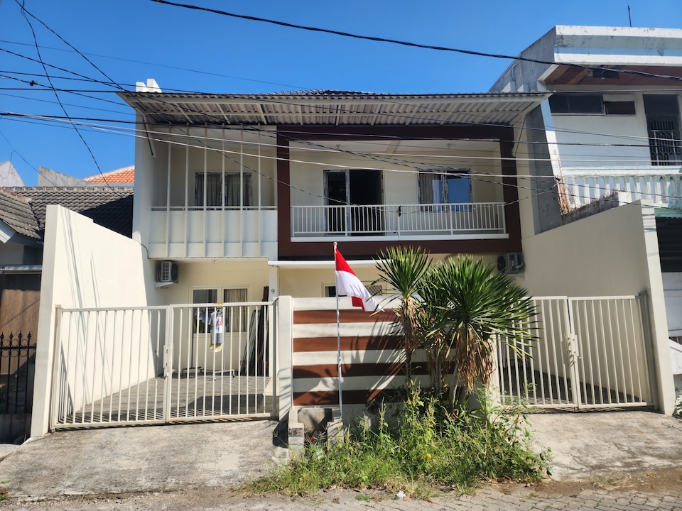OYO 94780 Blessing Homestay, Tenggilis Mejoyo, Surabaya