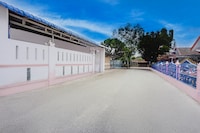 Hotel O Medan near Sun Plaza formerly Medan Baru House