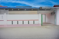 Hotel O Medan near Sun Plaza formerly Medan Baru House