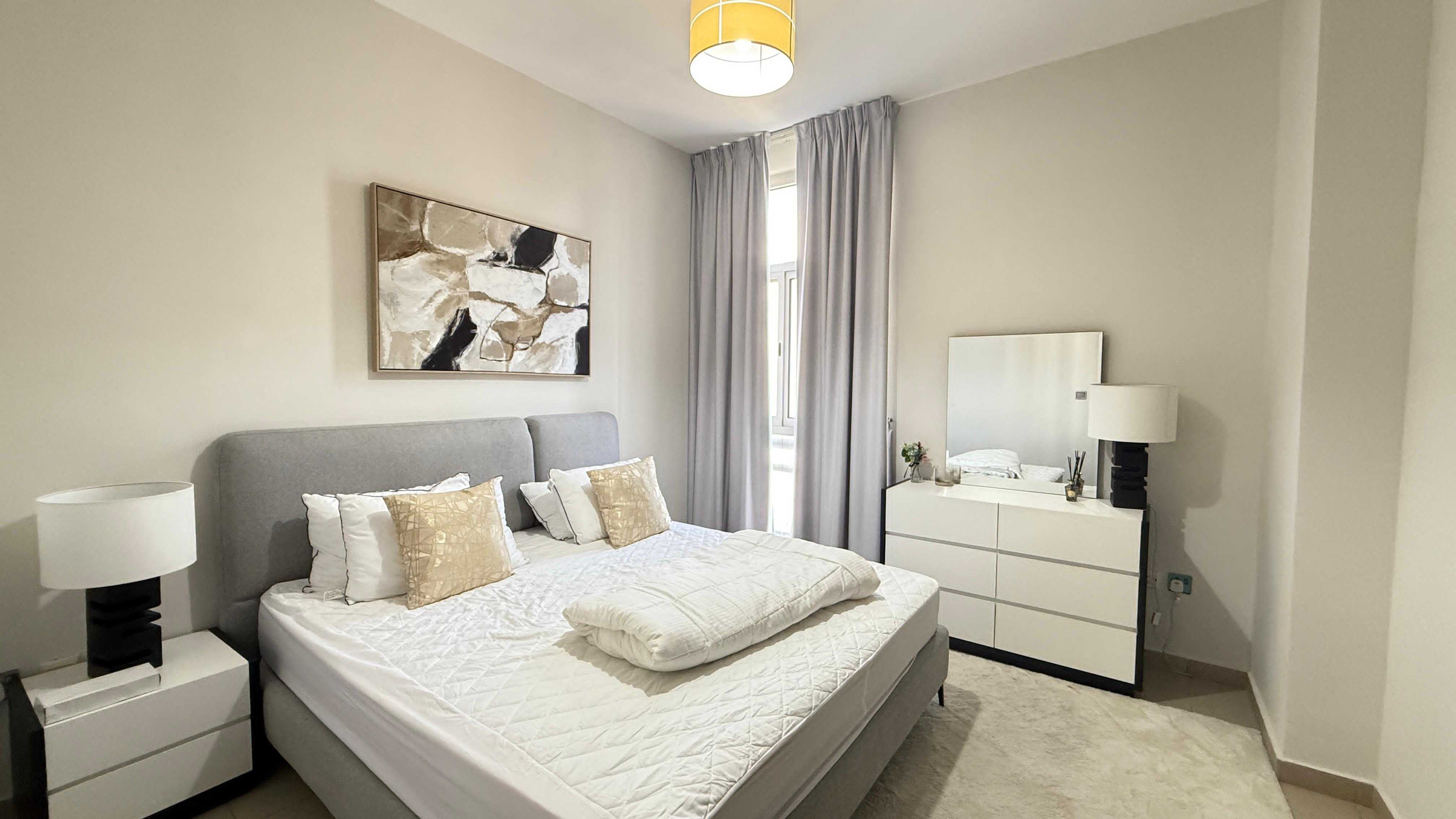 Premium Furnished 1bed In Jvc Bagr, Springs 7