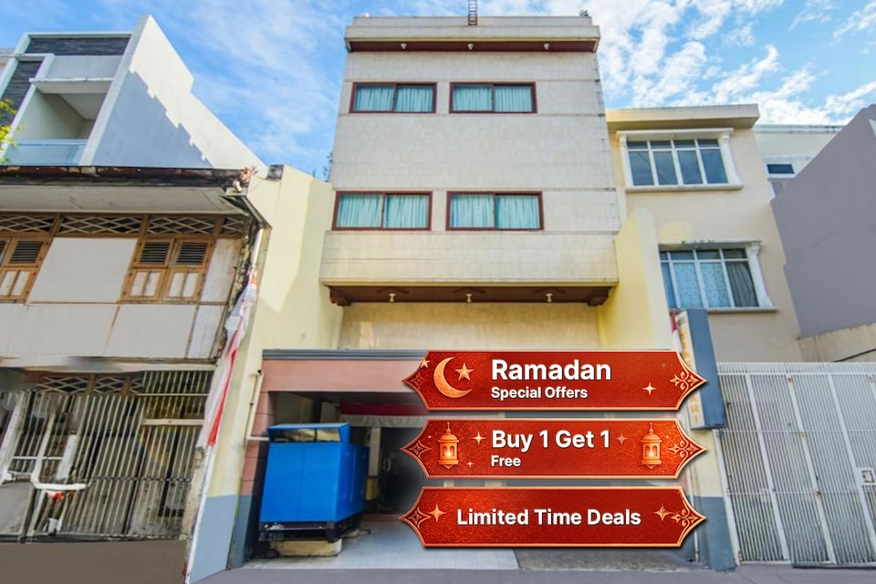 Hotel O Makassar near Pantai Losari formerly Hotel Tiara Sari, Losari, Makassar