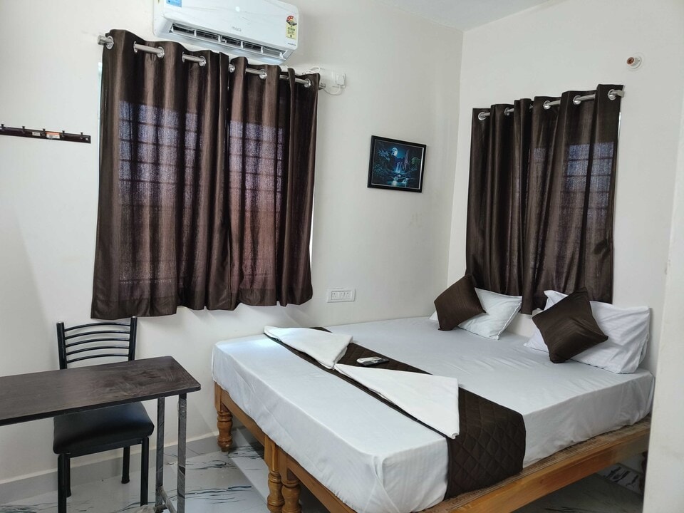 Super Hotel O Red Moon Residency , Koyambedu Chennai, Chennai
