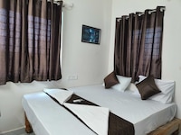 Super Hotel O Red Moon Residency 