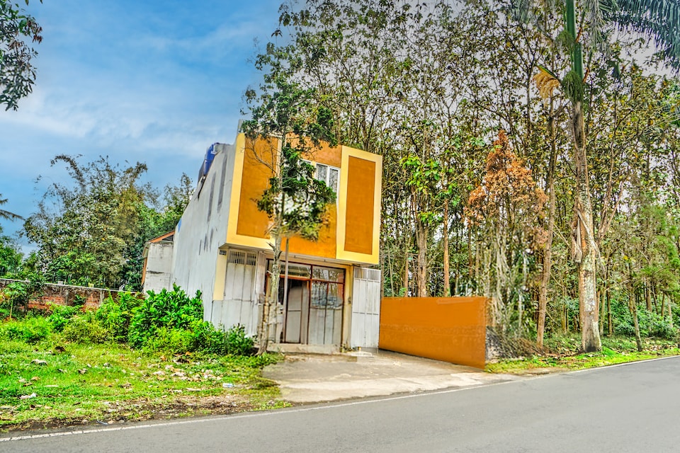 Hotel O The Velodrome Inn near Exit Toll Malang, Malang Kota, Malang