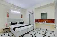 Super Hotel O DLF Phase 1 Metro Station Gurugram