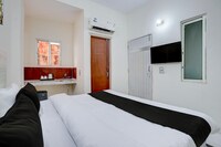 Super Hotel O DLF Phase 1 Metro Station Gurugram