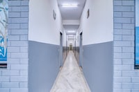 Super Hotel O DLF Phase 1 Metro Station Gurugram