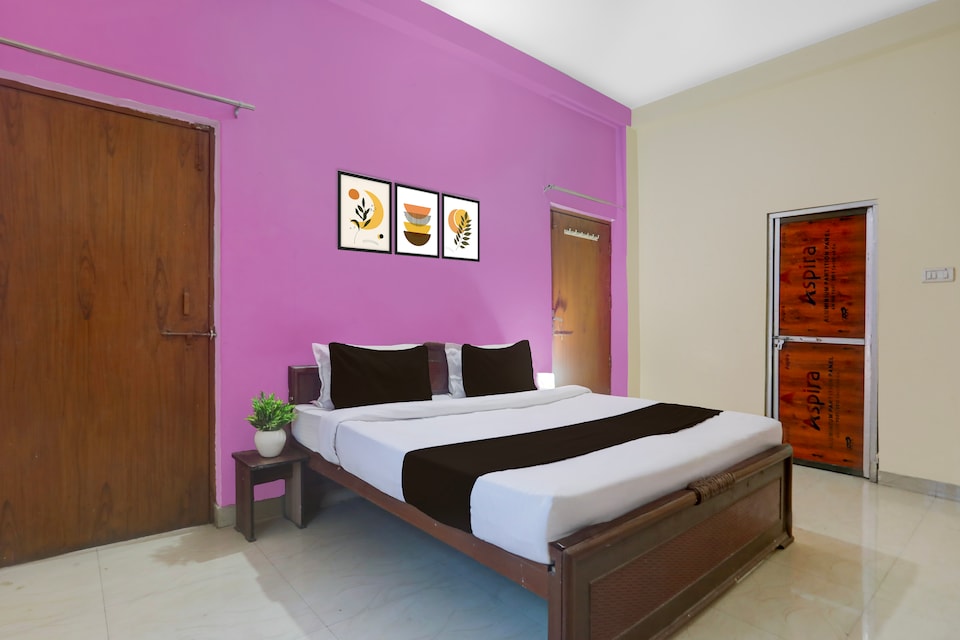 Hotel O BABA GUEST HOUSE, Cantonment, Varanasi