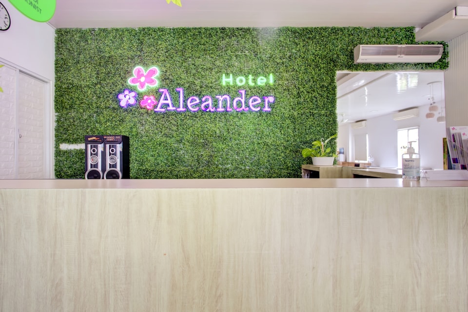 Capital O 94792 Aleander Hotel, Tanah Abang, Jakarta