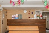 Capital O 94796 Apartment Mutiara Bekasi