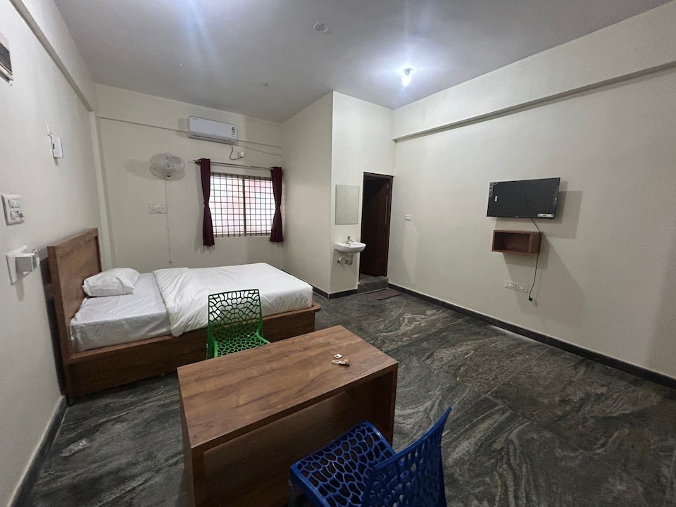 Hotel O Jodi Sri Muneshwara Swamy Temple, Peenya Bangalore, Bangalore