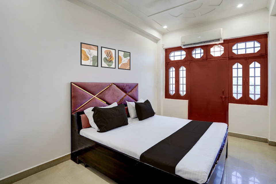 Hotel O Crystal Crown, Aligarh, Aligarh